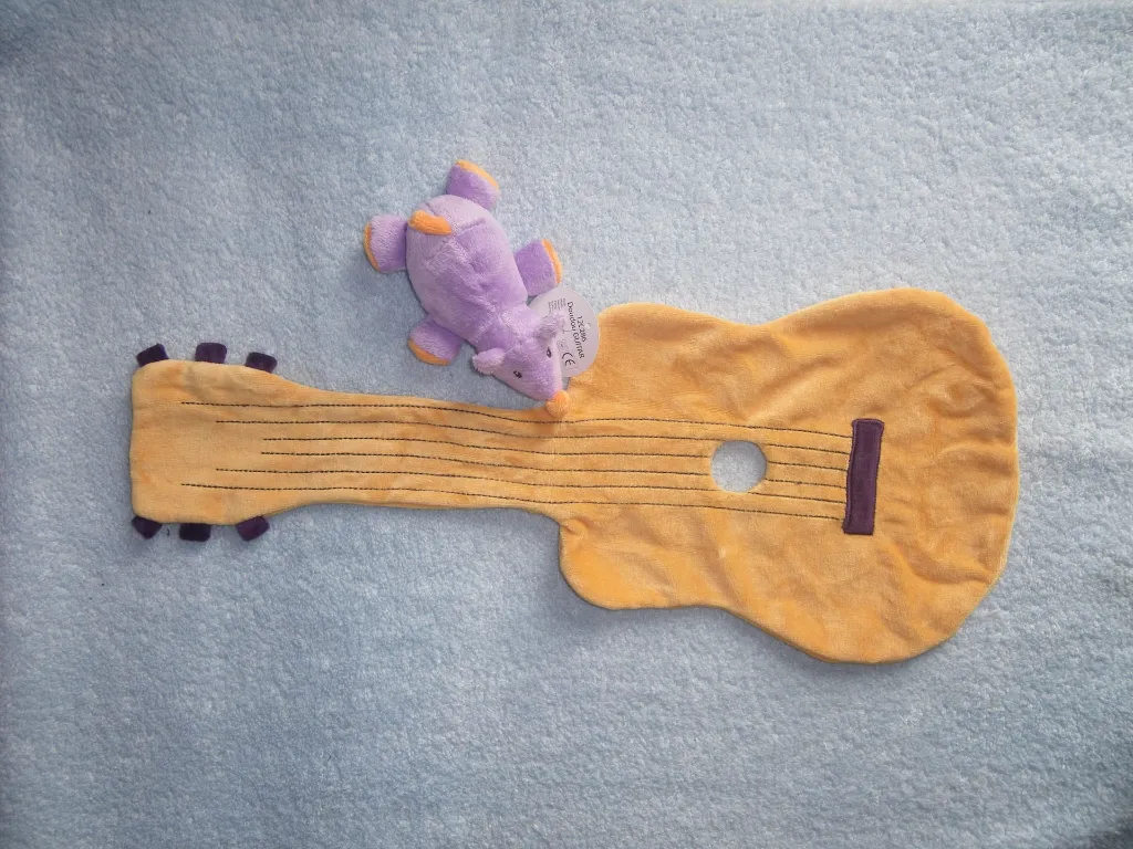 Souris guitar 3.webp